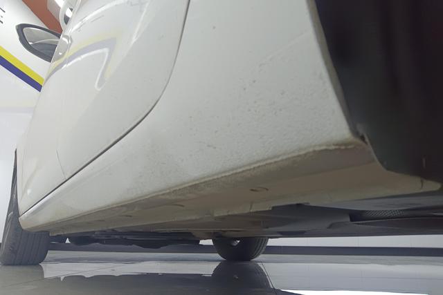 Ford Focus 2021 1.5L Automatic Diamond – фото 12