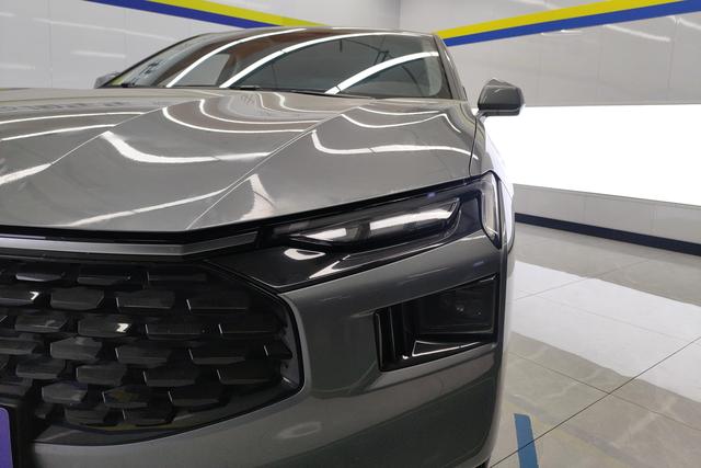 Ford Mondeo 2023 EcoBoost 180 Luxury – фото 2