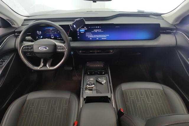 Ford Mondeo 2023 EcoBoost 180 Luxury – фото 14
