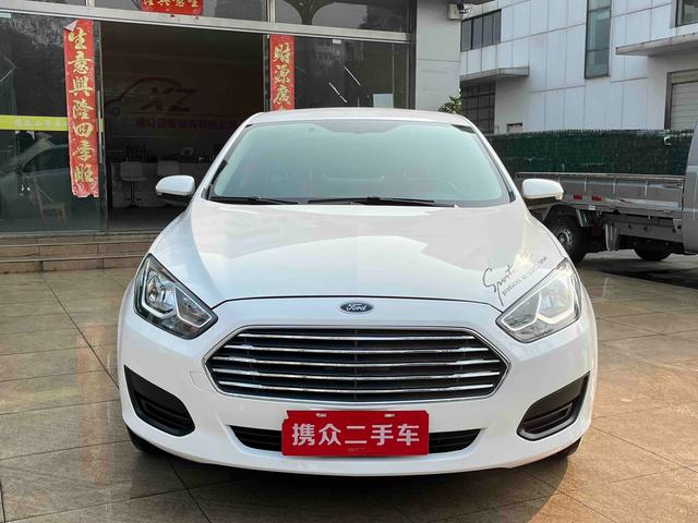 Ford Escort 2017 модификация комплектация 1.5L Manual Com f ort – фото 3