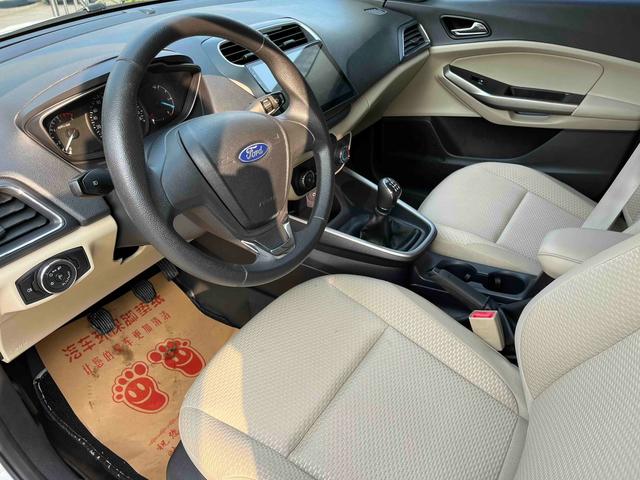 Ford Escort 2017 модификация комплектация 1.5L Manual Com f ort – фото 6