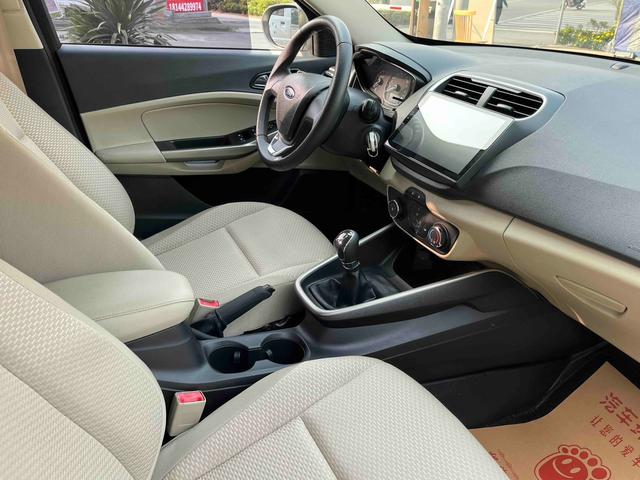 Ford Escort 2017 модификация комплектация 1.5L Manual Com f ort – фото 11