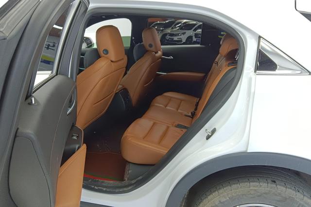 Cadillac XT4 2022 28T 2WD Premium – фото 13