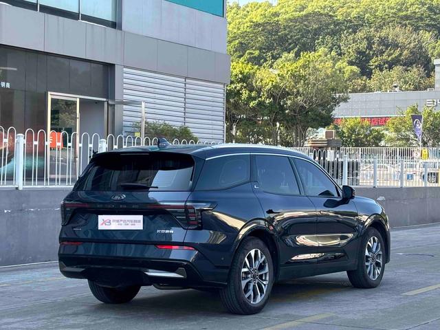 Ford Edge 2023 Edge L 2.0T EcoBoost E-Hybrid 4WD 7-Seater Supreme Edition – фото 4