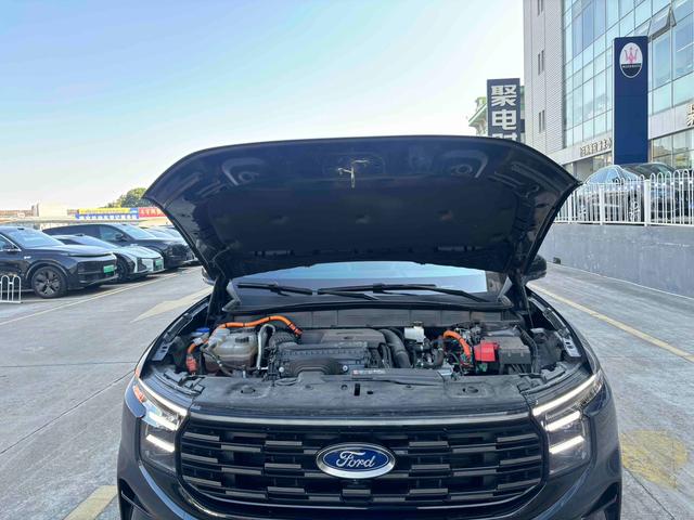 Ford Edge 2023 Edge L 2.0T EcoBoost E-Hybrid 4WD 7-Seater Supreme Edition – фото 17