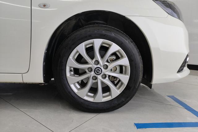 Nissan Sylphy 2022 Facelift Classic 1.6 XL CVT Luxury – фото 5