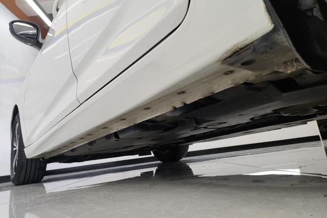 Nissan Sylphy 2022 1.6L XL CVT Enjoy – фото 12