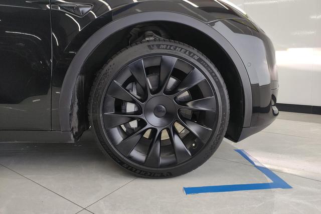 Tesla Model Y 2022 Facelift RWD – фото 5