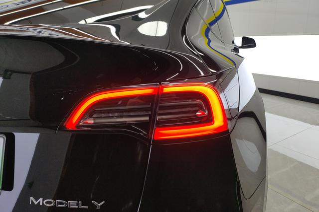 Tesla Model Y 2022 Facelift RWD – фото 8