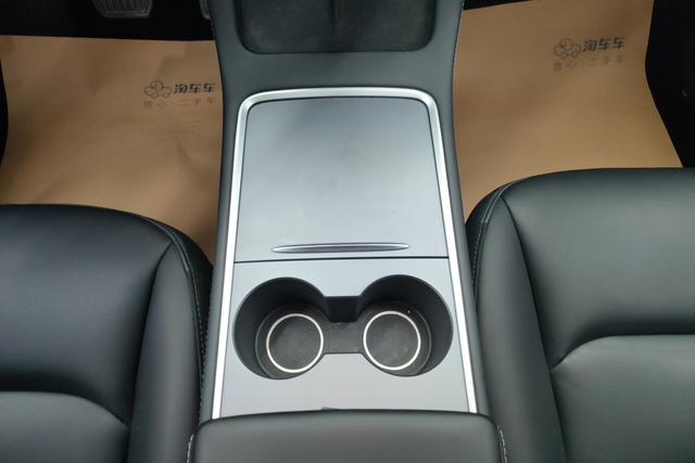 Tesla Model Y 2022 Facelift RWD – фото 16