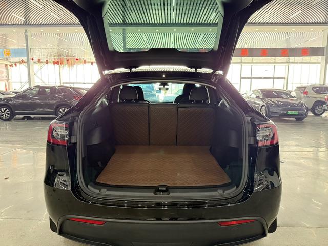 Tesla Model Y 2022 Facelift RWD – фото 21