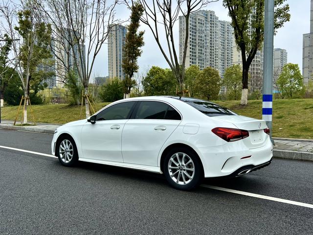 Mercedes-Benz A-class Модель 2020 года A 200 L Sports sedan – фото 4