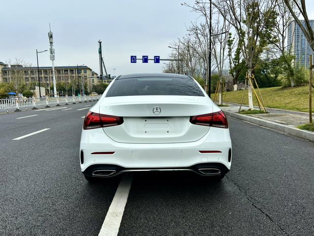 Mercedes-Benz A-class Модель 2020 года A 200 L Sports sedan – фото 5