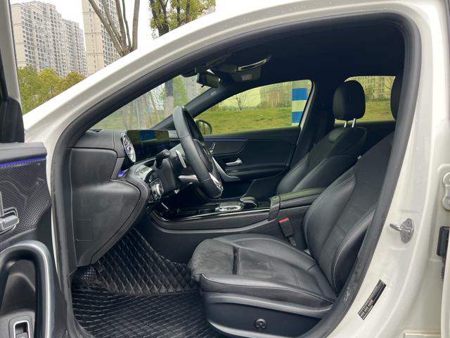 Mercedes-Benz A-class Модель 2020 года A 200 L Sports sedan – фото 9