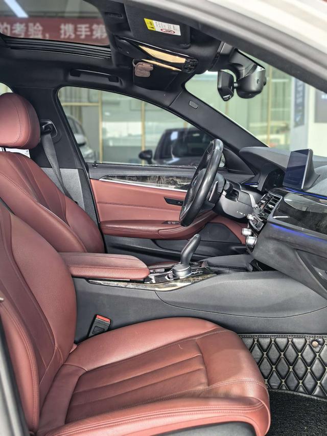 BMW 5 Series 2019 530Li Leader M Sport Package – фото 4