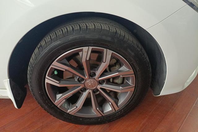 BYD Song MAX Модель 2019 года 1.5T автоматическое Smart Connect Spirior Yi тип 7 seat Country VI – фото 5