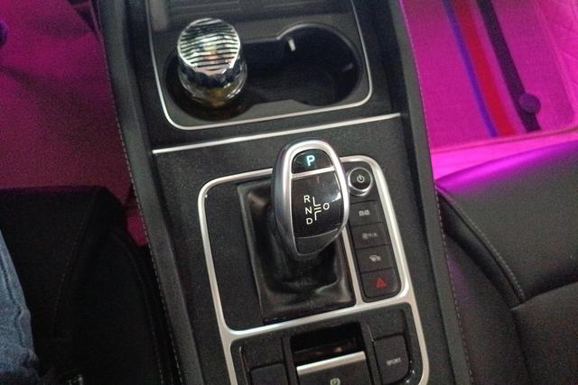 BYD Song MAX Модель 2019 года 1.5T автоматическое Smart Connect Spirior Yi тип 7 seat Country VI – фото 16