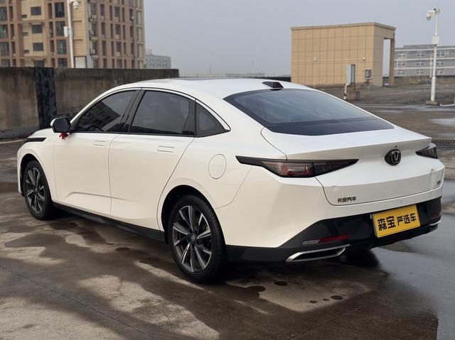 Changan Yida 2023 1.5T GDI Automatic Navigator – фото 4