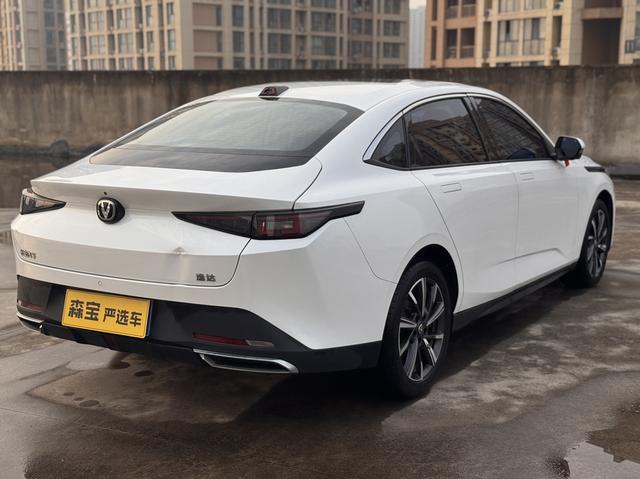 Changan Yida 2023 1.5T GDI Automatic Navigator – фото 6