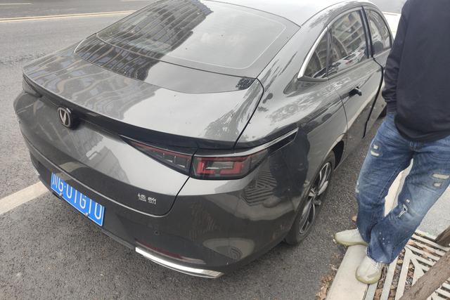 Changan Eado 2024 1.5T DCT Premium – фото 8