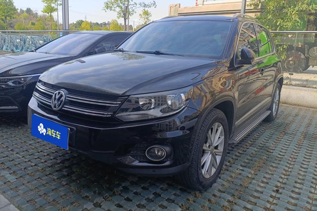 Tiguan 2012 модификация 2.0TSI Deluxe Edition
