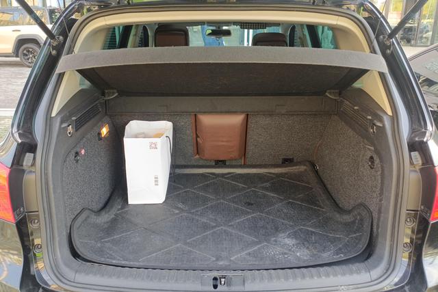 Tiguan 2012 модификация 2.0TSI Deluxe Edition – фото 11