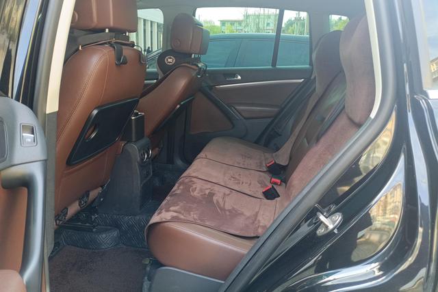Tiguan 2012 модификация 2.0TSI Deluxe Edition – фото 13