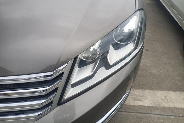 Volkswagen Magotan 2012 Facelift 1.8 TSI Luxury – фото 2