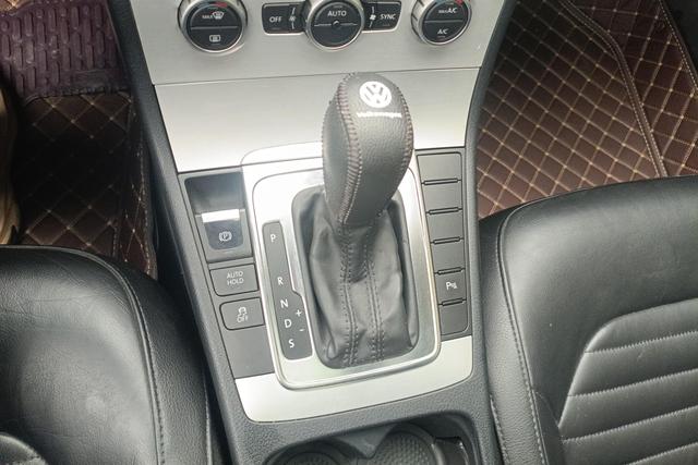 Volkswagen Magotan 2012 Facelift 1.8 TSI Luxury – фото 16