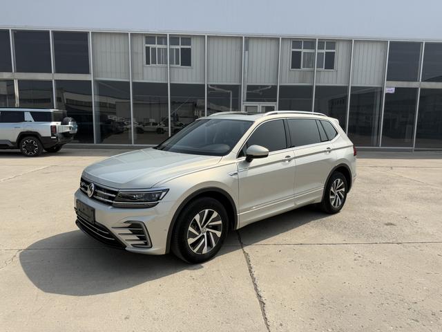 Volkswagen Tiguan L PHEV Модель 2020 года 430PHEV Plug-in hybrid Ultimate Edition