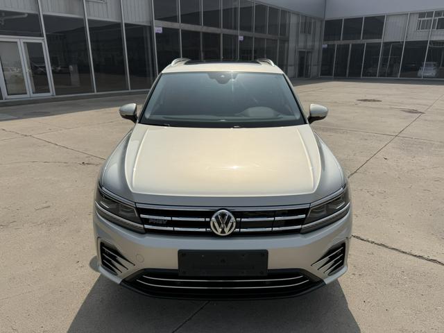 Volkswagen Tiguan L PHEV Модель 2020 года 430PHEV Plug-in hybrid Ultimate Edition – фото 3