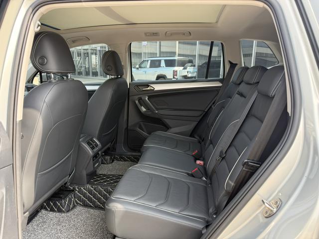 Volkswagen Tiguan L PHEV Модель 2020 года 430PHEV Plug-in hybrid Ultimate Edition – фото 8