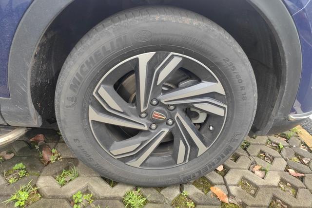 Hongqi HS5 2022 2.0T Smart Connect Flag Enjoy – фото 5