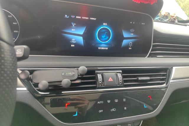 Hongqi HS5 2022 2.0T Smart Connect Flag Enjoy – фото 15
