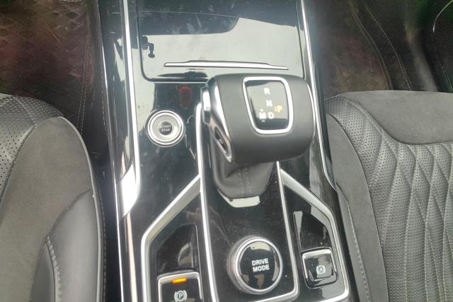 Hongqi HS5 2022 2.0T Smart Connect Flag Enjoy – фото 16