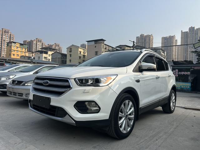 Ford Kuga 2017 модификация EcoBoost 245 4WD Zun Ford тип – фото 1