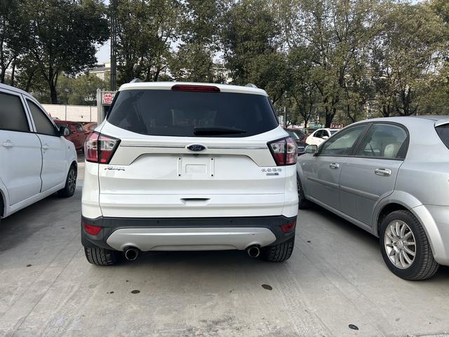 Ford Kuga 2017 модификация EcoBoost 245 4WD Zun Ford тип – фото 3