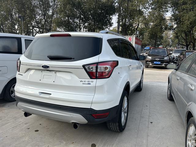 Ford Kuga 2017 модификация EcoBoost 245 4WD Zun Ford тип – фото 4