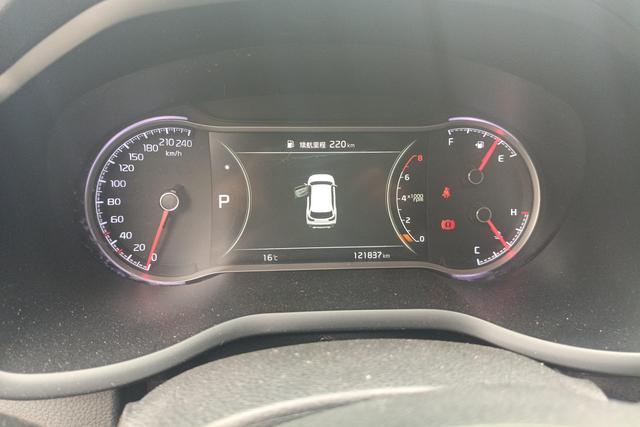 Kia Sportage 2019 2.0L Auto Smart Luxury – фото 17