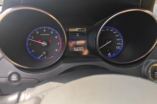 Subaru Outback 2015 2.5i Luxury Navigation – фото 17