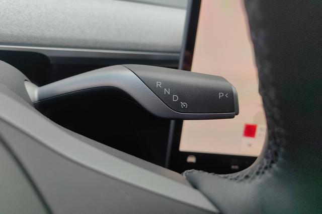 Tesla Model Y 2024 RWD – фото 16