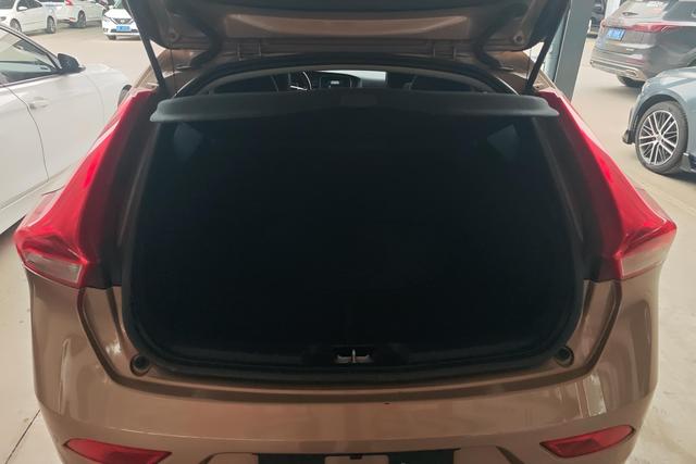 Volvo V40 2015 модификация 1.6T Smart Yi Edition – фото 11