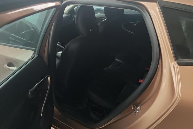 Volvo V40 2015 модификация 1.6T Smart Yi Edition – фото 13