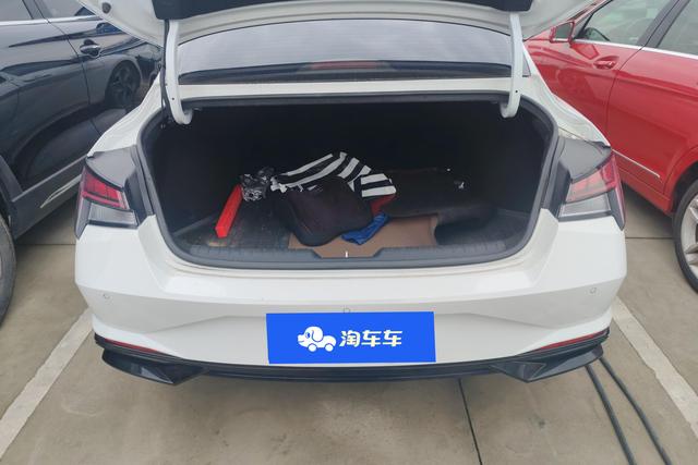 Hyundai Elantra 2021 1.5L CVT GLX Elite – фото 11
