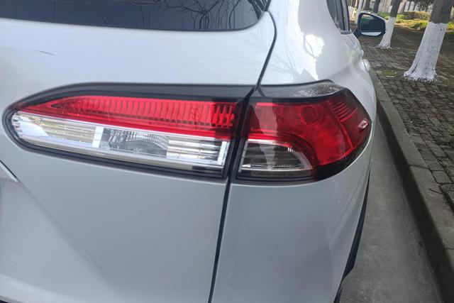 Frontlander 2023 2.0L CVT Leader – фото 8