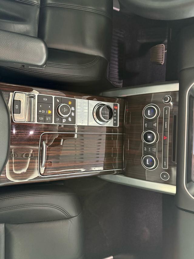 Land Rover Range Rover 2017 3.0T Auto 4WD 5-Seat Parallel Import – фото 14
