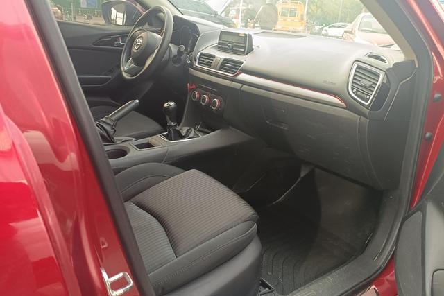 Mazda3 Axela 2014 Sedan 1.5L Manual Comfort – фото 6