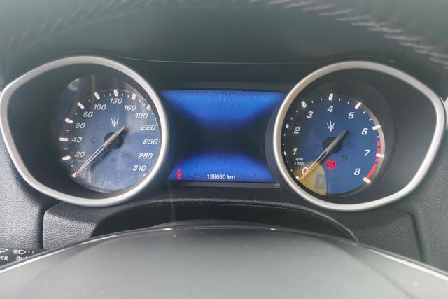 Ghibli Модель 2018 года 3.0T 350Hp Standard Edition – фото 17