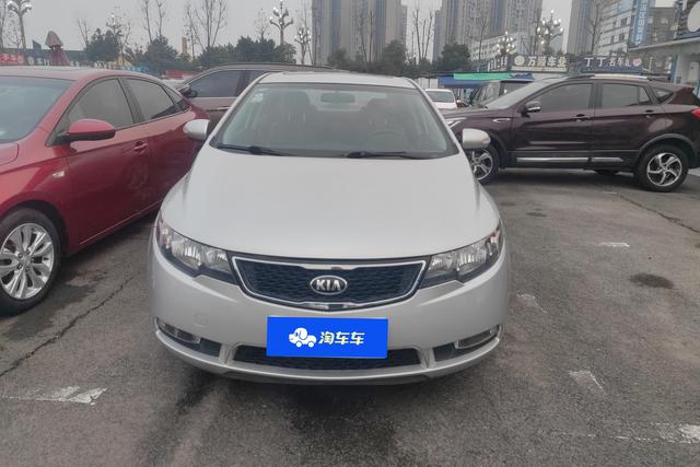 Kia Forte 2012 модификация 1.6L AT Premium Memorial Edition – фото 3