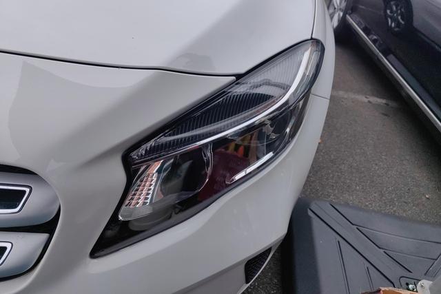 Mercedes-Benz GLA 2019 GLA 200 Dynamic – фото 2